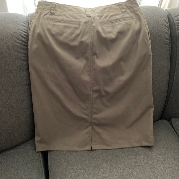 Eddie Bauer light olive brushed cotton stretch midi skirt sz8 w back vent - Picture 4 of 9
